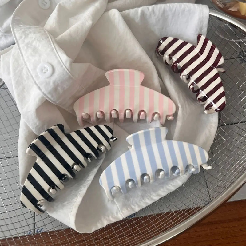 Lady June - Striped Hair Claw